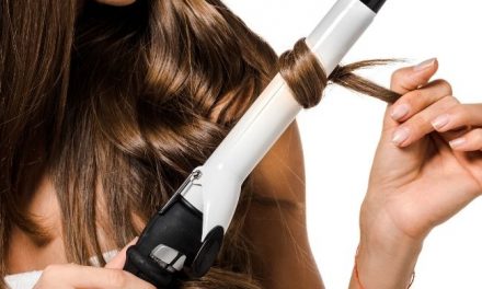 Titanic vs Ceramic Curling Wand: Which One Is Best for You