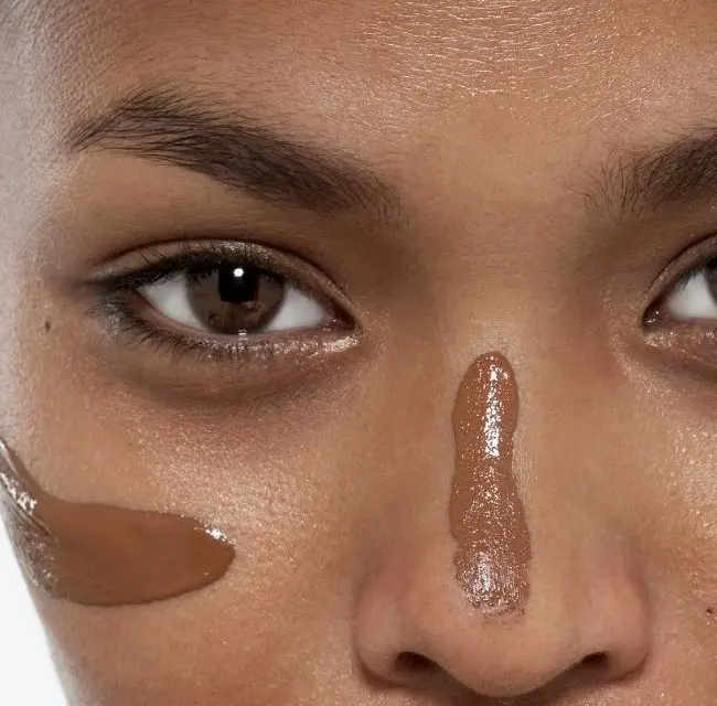 Best Natural Foundation for Oily Skin: Go Natural with These Foundations