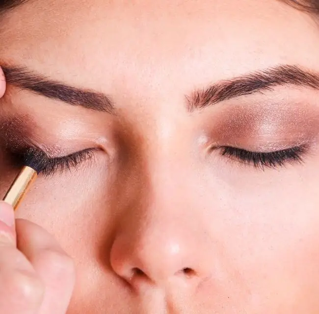 5 Best Eyeshadow Primers for Oily Lids