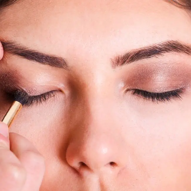 5 Best Eyeshadow Primers for Oily Lids Natural Beauty Uncovered