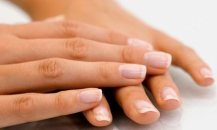 Essential Oils for Nail Growth:  Best Oils for Nails and Cuticles