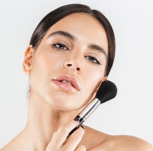 IT Cosmetics vs bareMinerals: Comparing Two Top Makeup Brands