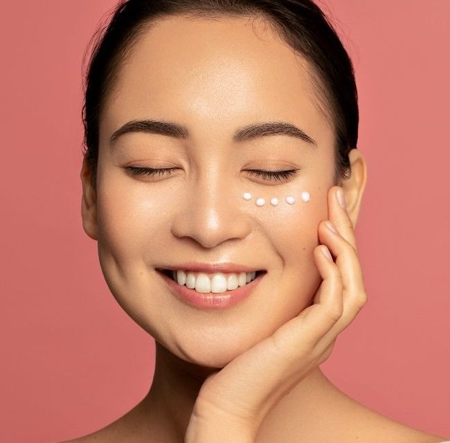 Good Eye Cream for 20s: Here are the Best Under Eye Creams for 20-Something Year Olds