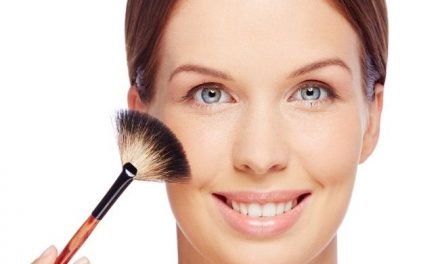 Ben Nye Banana Powder Dupes: Setting Powders That Aren’t Ben Nye!