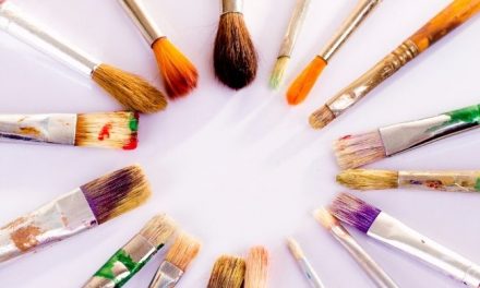 Paint Brushes as Makeup Brushes: Can You Use Paint Brushes for Makeup Application?