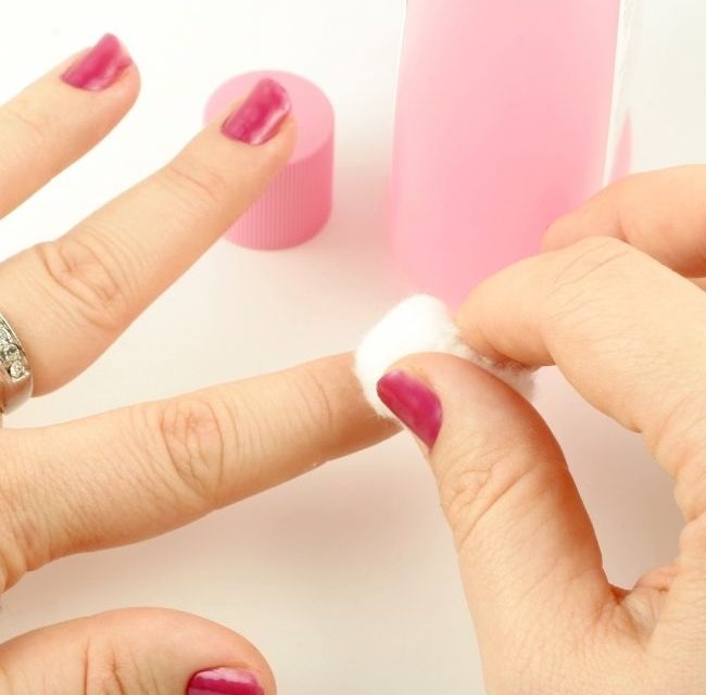 Is Rubbing Alcohol the Same as Nail Polish Remover: Alcohol vs Polish Remover