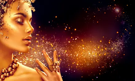 Gold Leaf On Nails: The Luxury Manicure Guide To Gold Leaf Nail Art