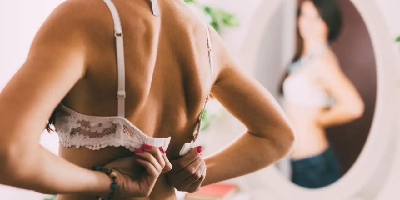 Why Do Women Wear Bras? Are They Good For Our Health & Wellness? ANSWERED