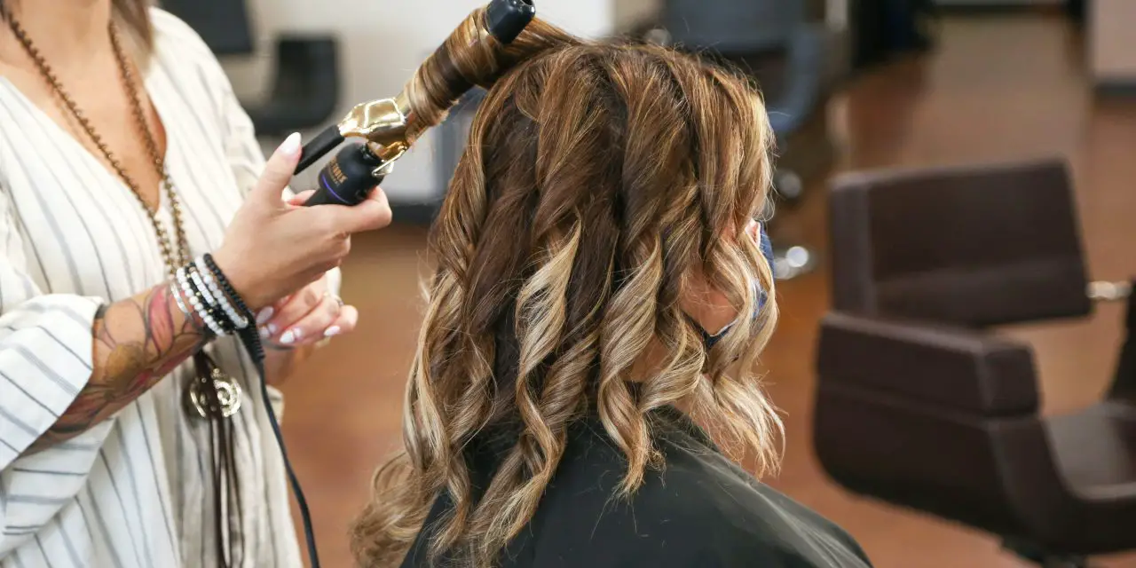 How to Use Spiral Curling Iron