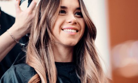 Frosted Hair vs Highlights:  What’s the Difference?