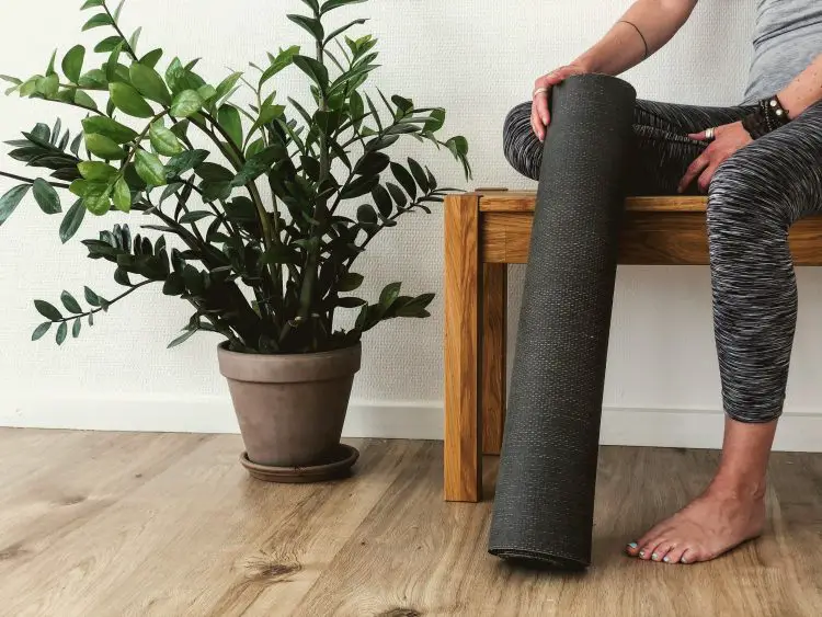 Why Use A Yoga Mat Benefits And Risks Of Yoga Mats