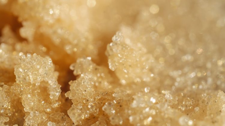 Diy Lip Scrub (a No Nonsense Guide To Crafting Superior Lip Scrubs At Home)