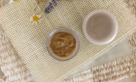 Natural Teeth Whitening DIY (Homemade Remedies for a Brighter Smile)