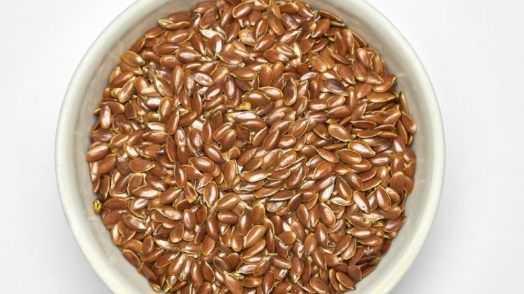 Flaxseed Gel For Curly Hair (plus A Diy Recipe)